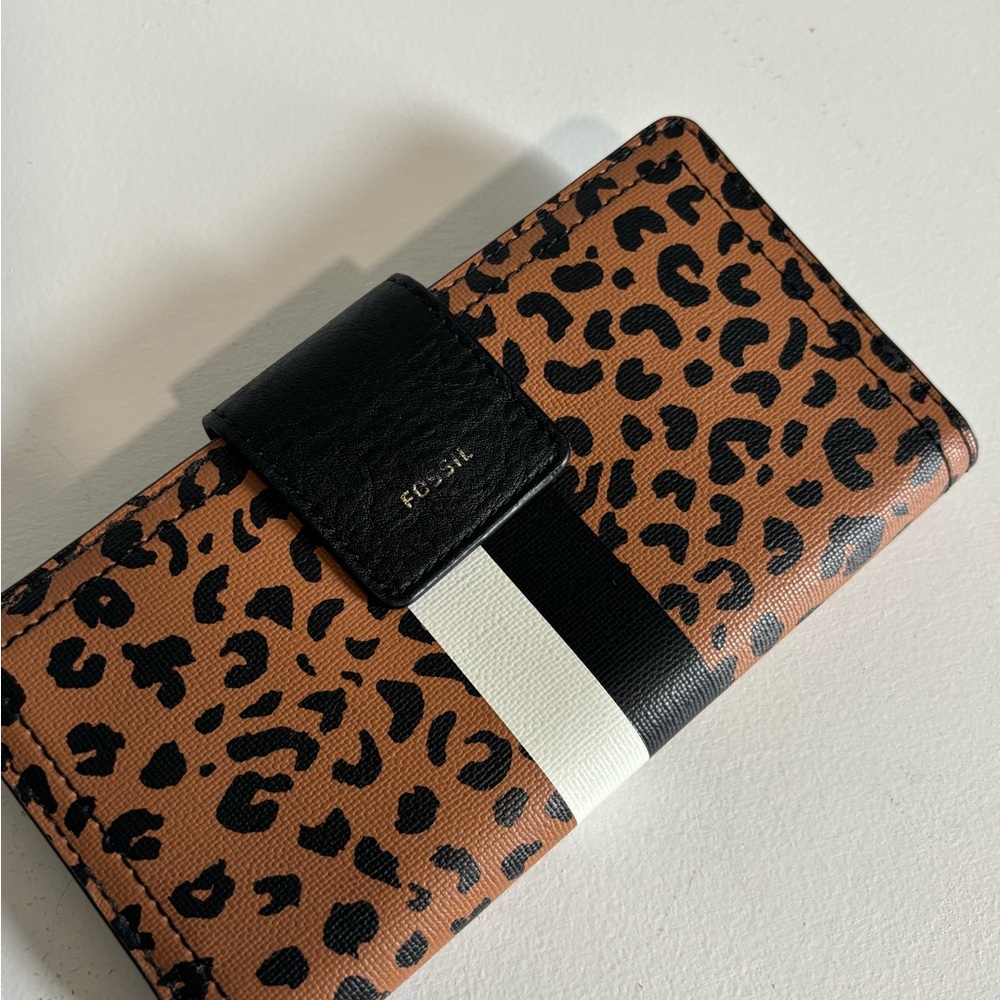 Fossil Tan and Black Logan Animal Print Wallet